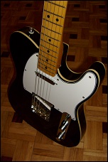 Ir a la página sobre una Telecaster versátil